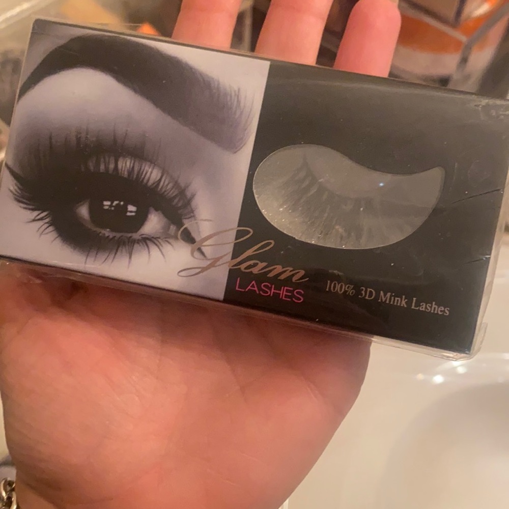 Glam Lashes